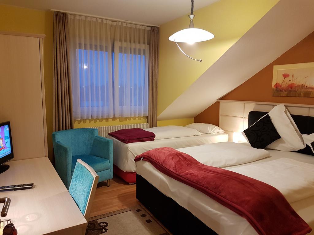Legend Hotel Biebesheim am Rhein Exteriér fotografie