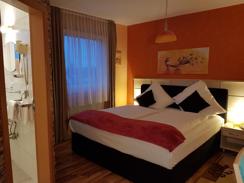 Legend Hotel Biebesheim am Rhein Exteriér fotografie