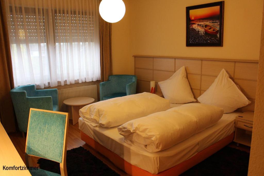 Legend Hotel Biebesheim am Rhein Pokoj fotografie